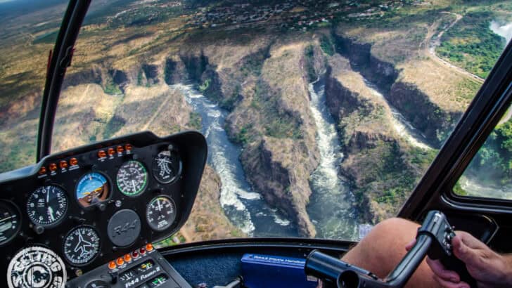 Zambia-Helicoptor-flight-victoria-falls-Saf-Par-9-728×410